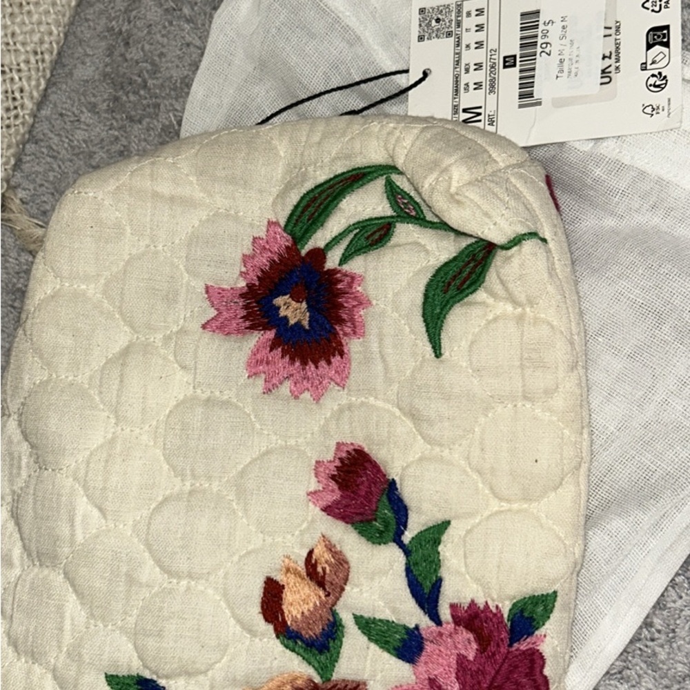 Zara Cream Quilted Cosmetic Pouch BNWT
